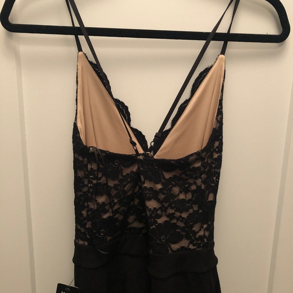 NWT- Express black lace jumpsuit- XS - Picture 5 of 6